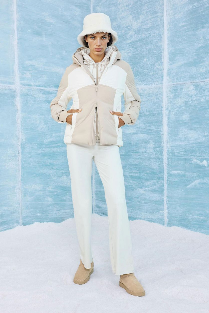 Woman Beige Waterproof Regular Fit Hooded Ski Jacket