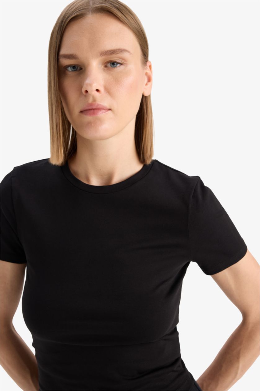 Woman Black Slim Fit Slim Fit Crew Neck Basic Black T-Shirt