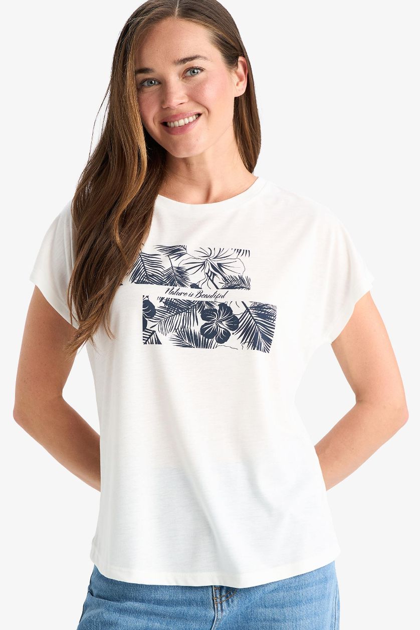 Woman Ecru Traditional Regular Fit Printed Short Sleeve T-Shirt