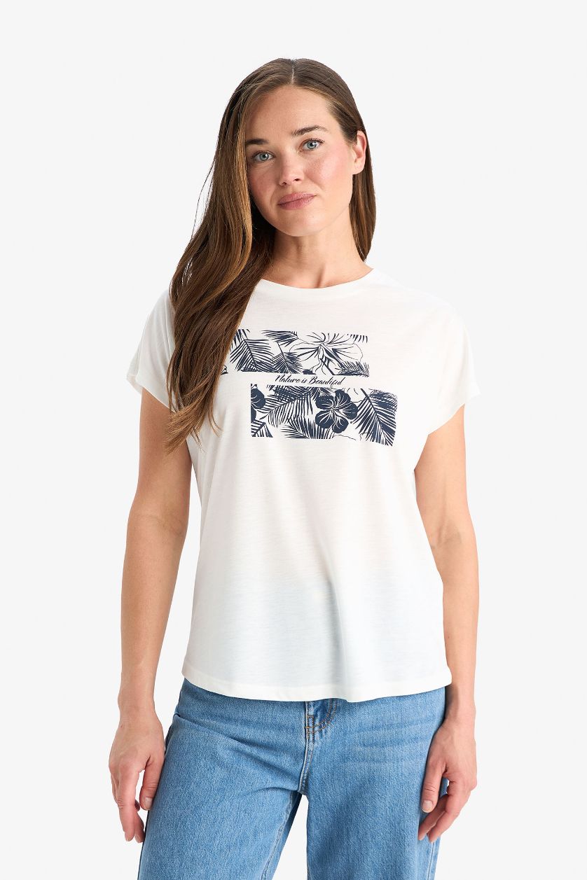 Woman Ecru Traditional Regular Fit Printed Short Sleeve T-Shirt