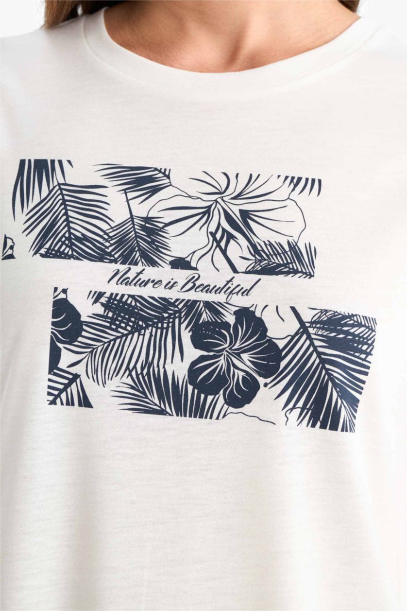 Woman Ecru Traditional Regular Fit Printed Short Sleeve T-Shirt