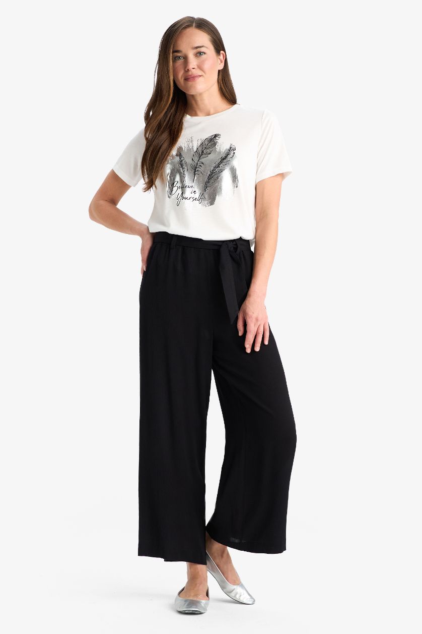 Woman Ecru Regular Fit Crew Neck Printed Short Sleeve T-Shirt