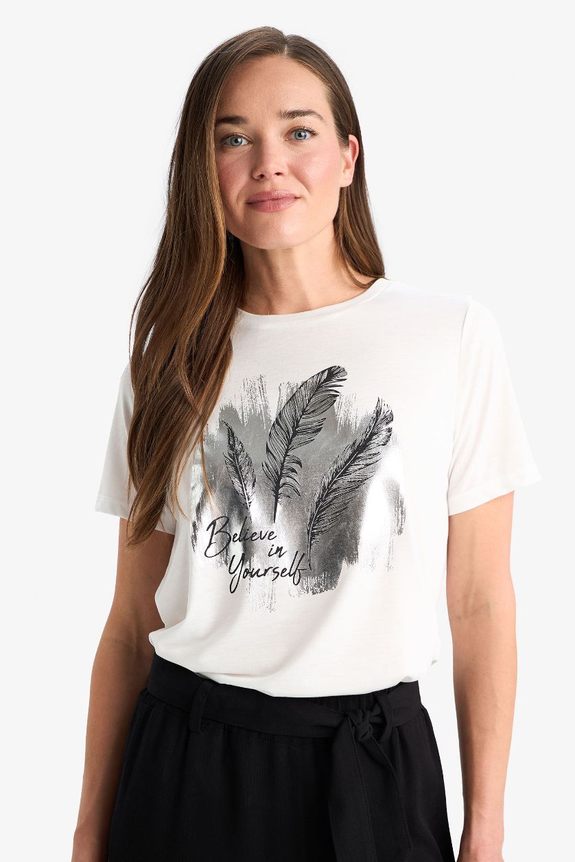 Woman Ecru Regular Fit Crew Neck Printed Short Sleeve T-Shirt