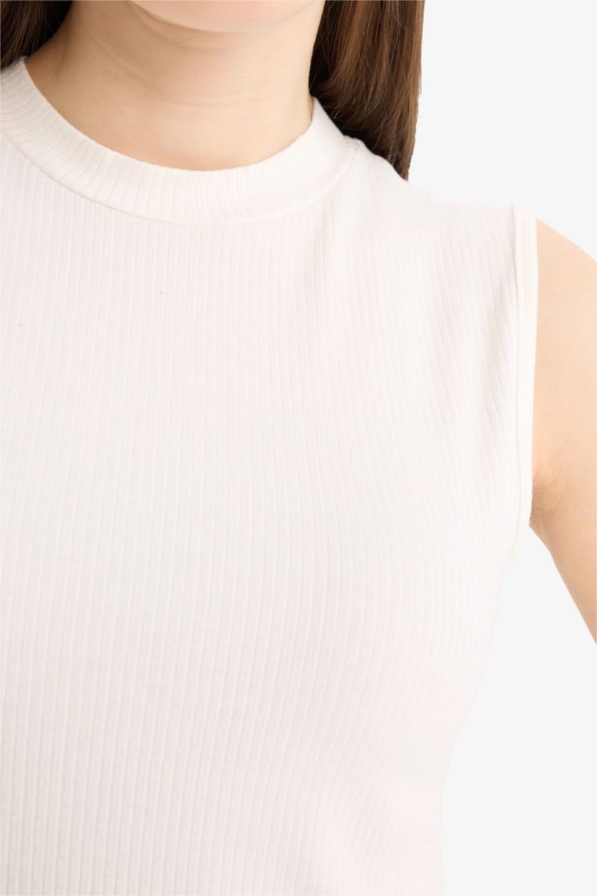 Kadın Ekru Regular Fit Fitilli Kaşkorse Basic Düz Kolsuz Tesettür Tunik