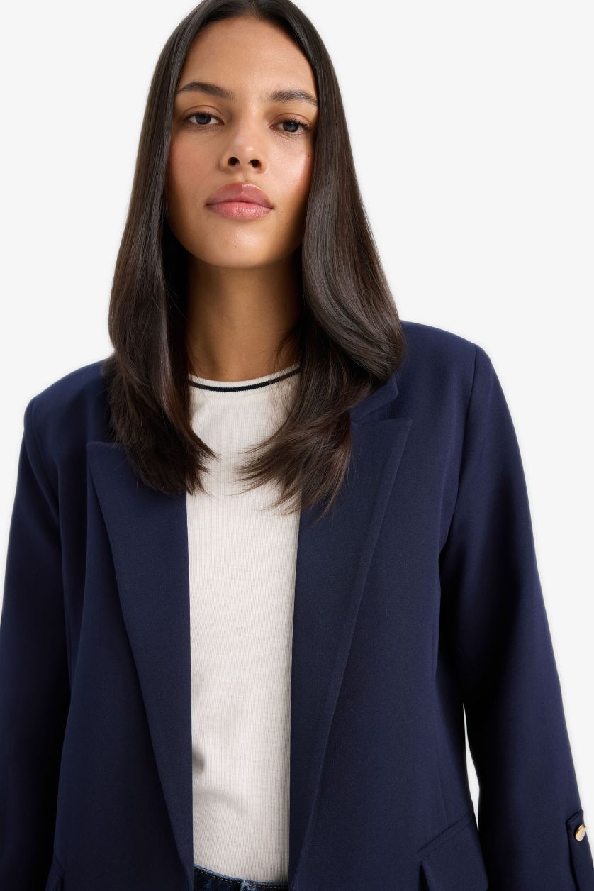 Woman NAVY Oversize Fit Square Collar Blazer