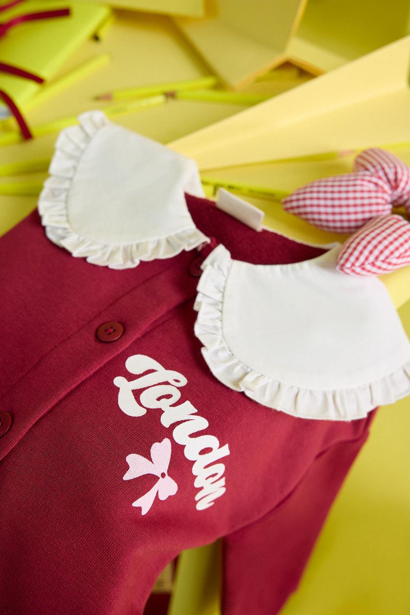 طفلة صغيرة خمري جاكيت بيبي بناتي بطبعة شعار قصة عادية بياخة دانتيل