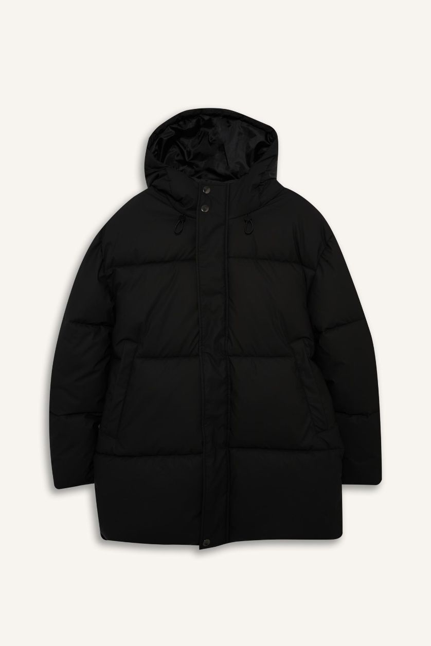 Erkek Siyah Su İtici Regular Fit Kapüşonlu Cepli Astarlı Rüzgar Geçirmez Fermuarlı Dolgulu Parka