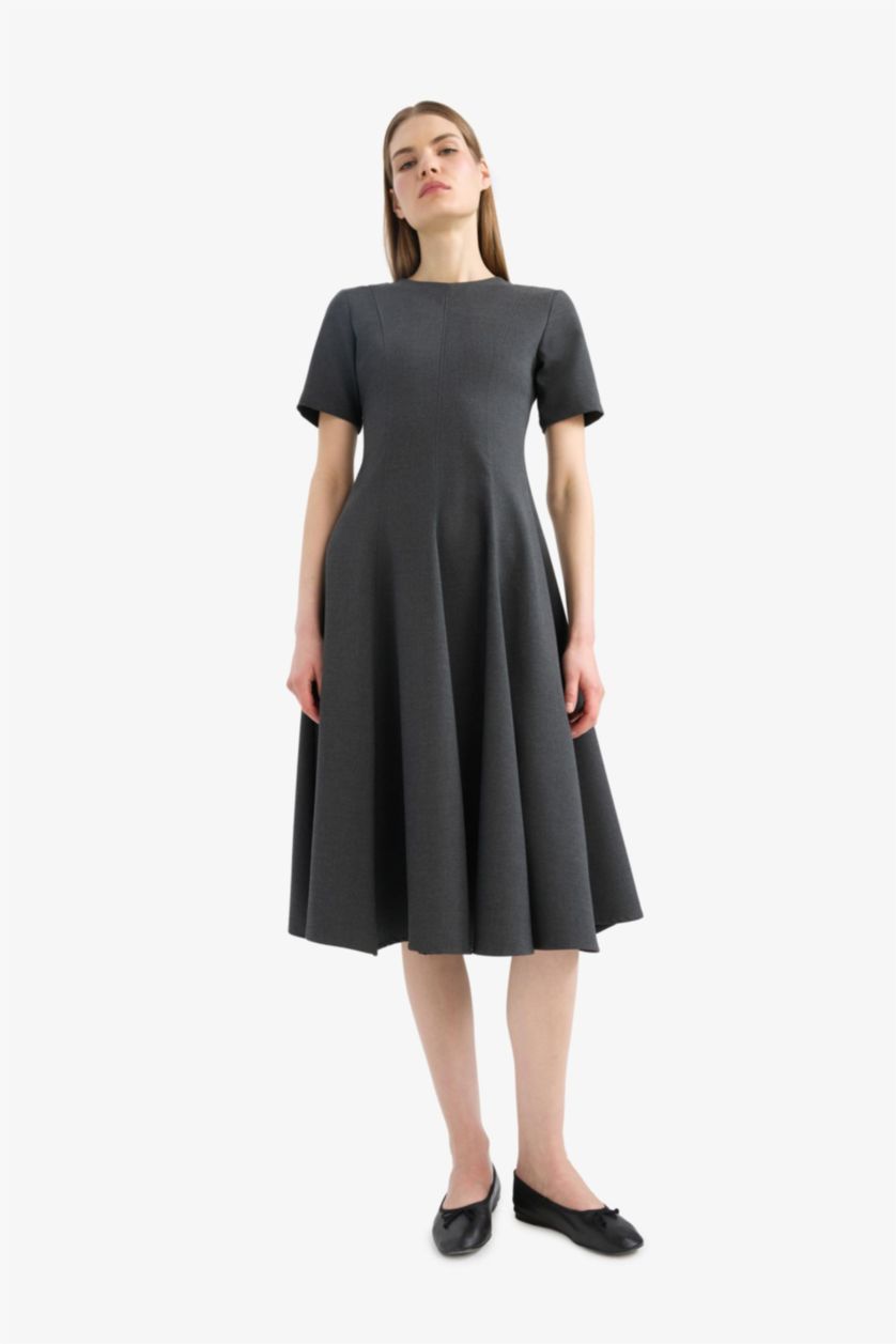 Kadın Antrasit Basıc Midi Yazlık Elbise
