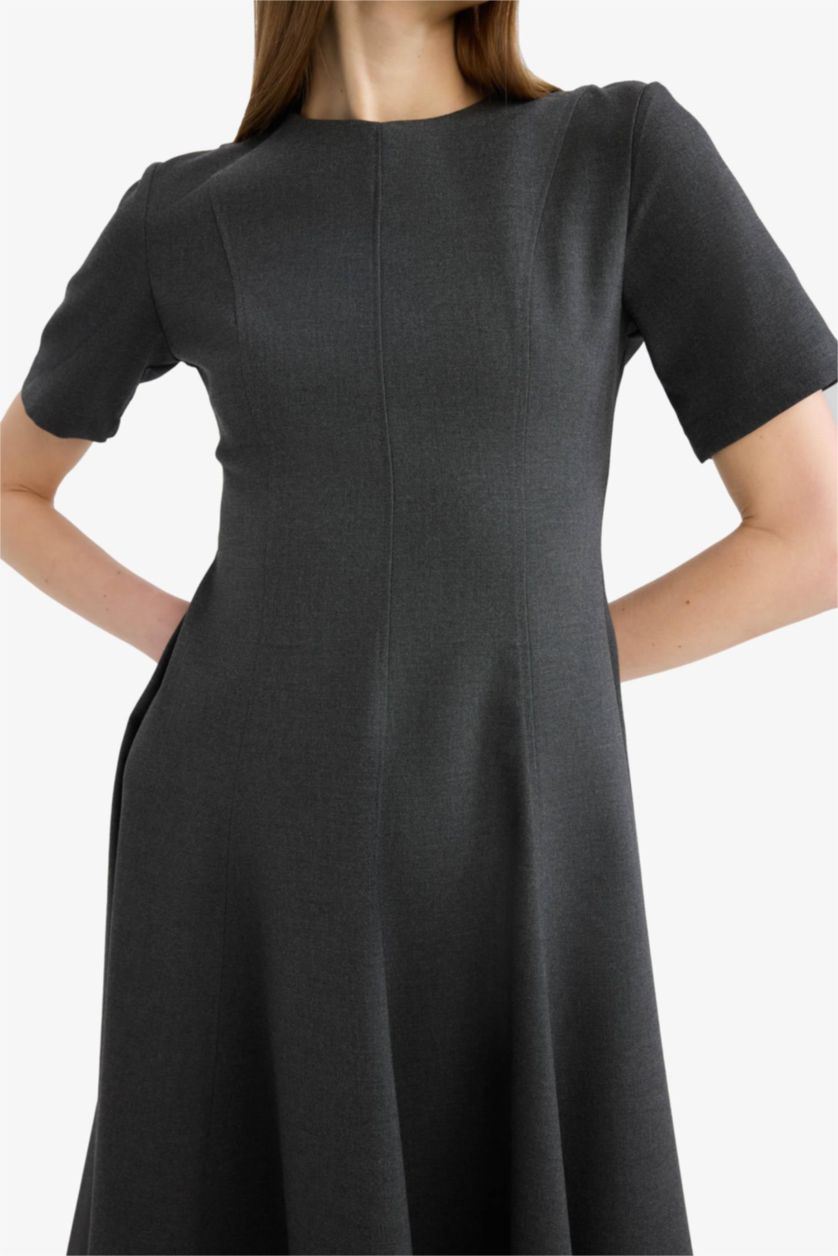Kadın Antrasit Basıc Midi Yazlık Elbise