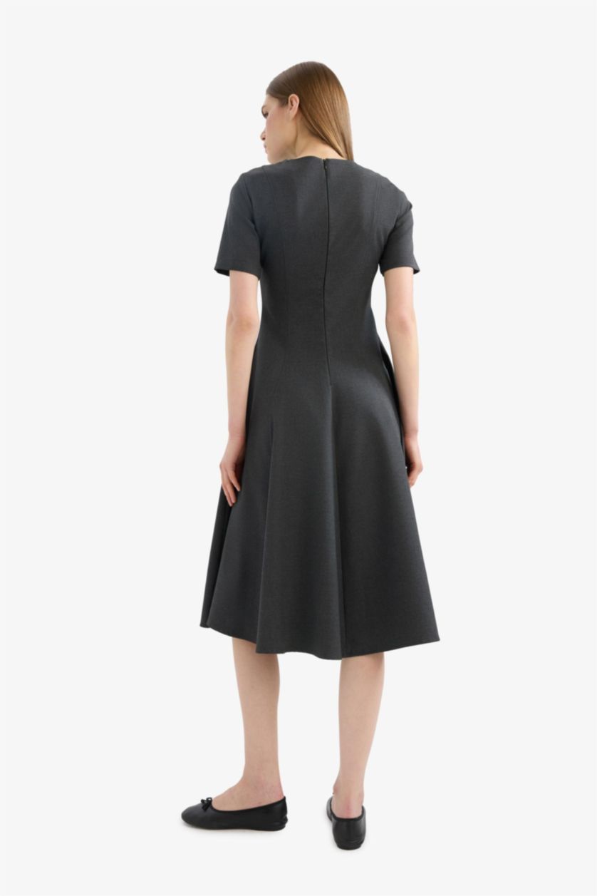 Kadın Antrasit Basıc Midi Yazlık Elbise