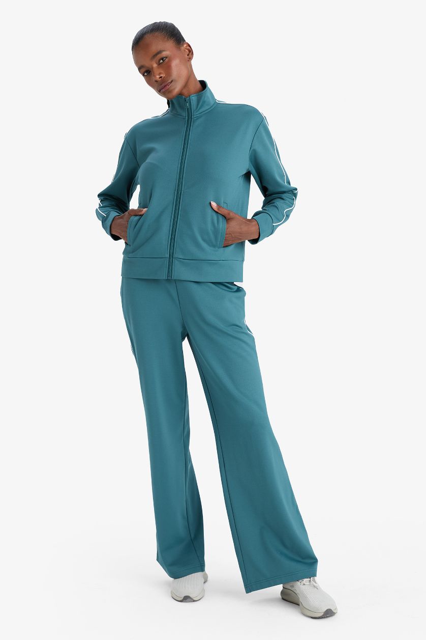 Woman Dark Green DeFactoFit Wide Leg Regular Length Trousers