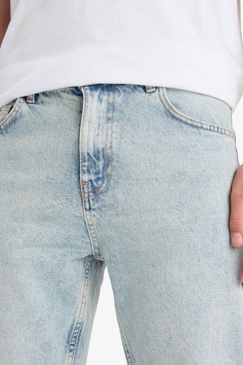 MAN Light Blue Cotton 90's Slim Fit High Waist Washed Jeans