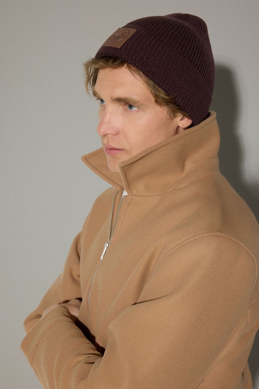 MAN Brown Boy Woven Label Knit Beanie