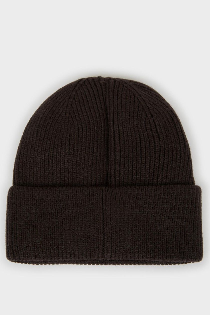 MAN Brown Boy Woven Label Knit Beanie