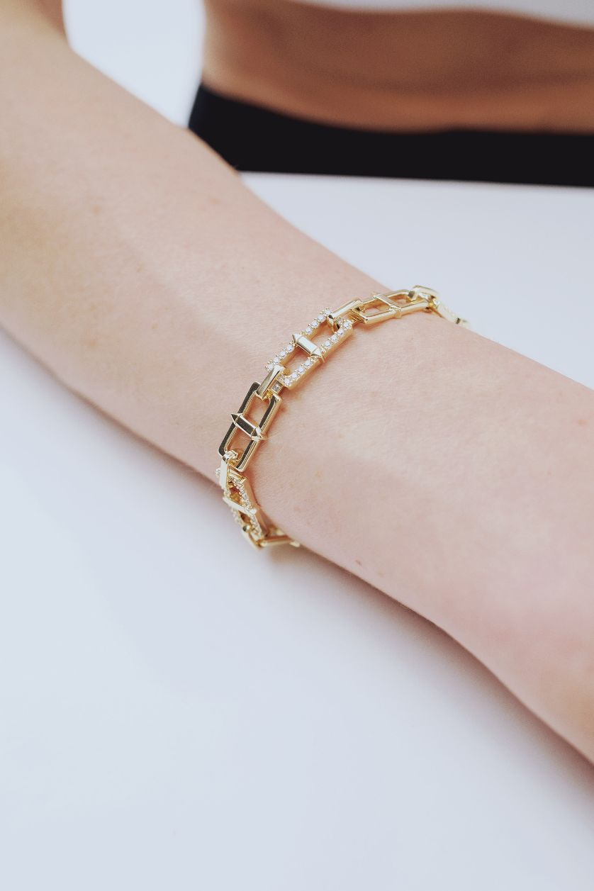 Kadın Altın Reis x DeFacto 14 Ayar Altın Kaplama Shine Line Bracelet Kadın Taşlı Gold Ataç Zincir Bileklik