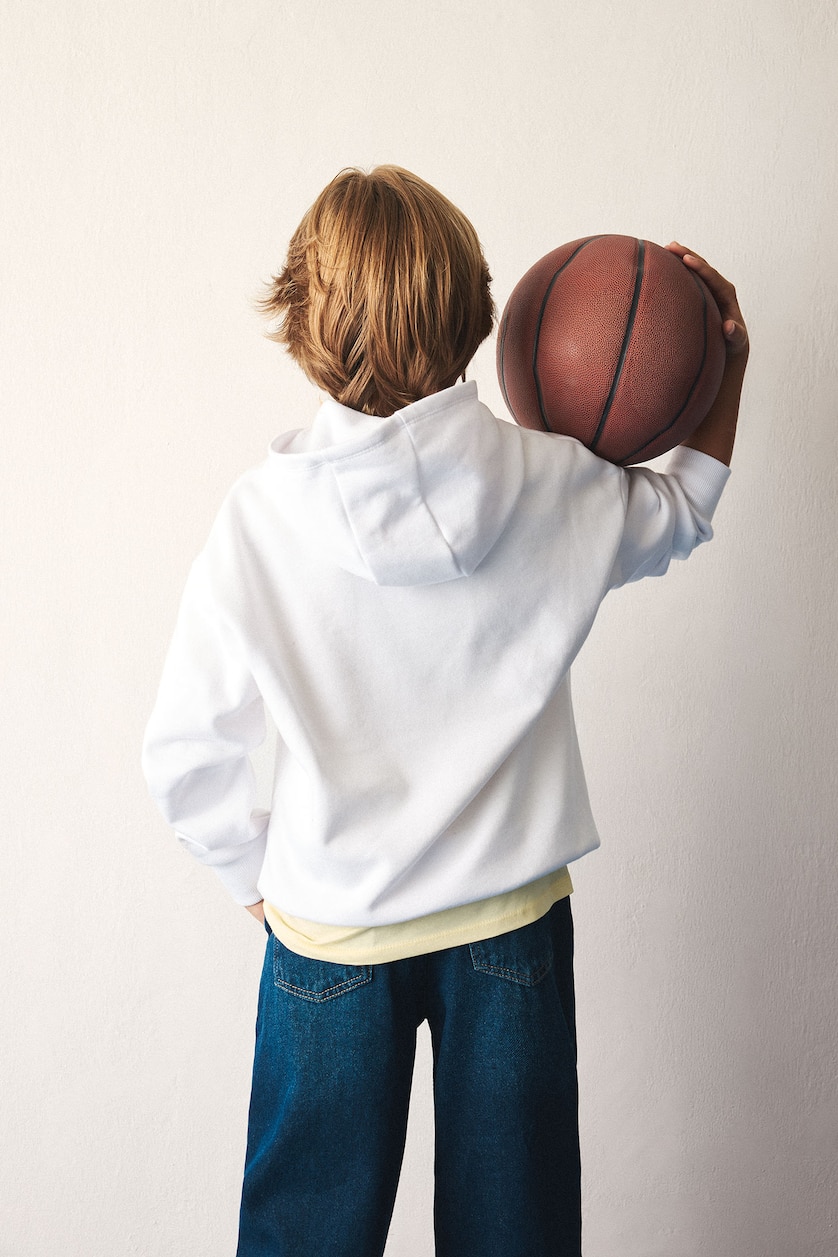 BOYS & TEENS White Regular Fit NBA Los Angeles Lakers Licensed Hooded Sweatshirt