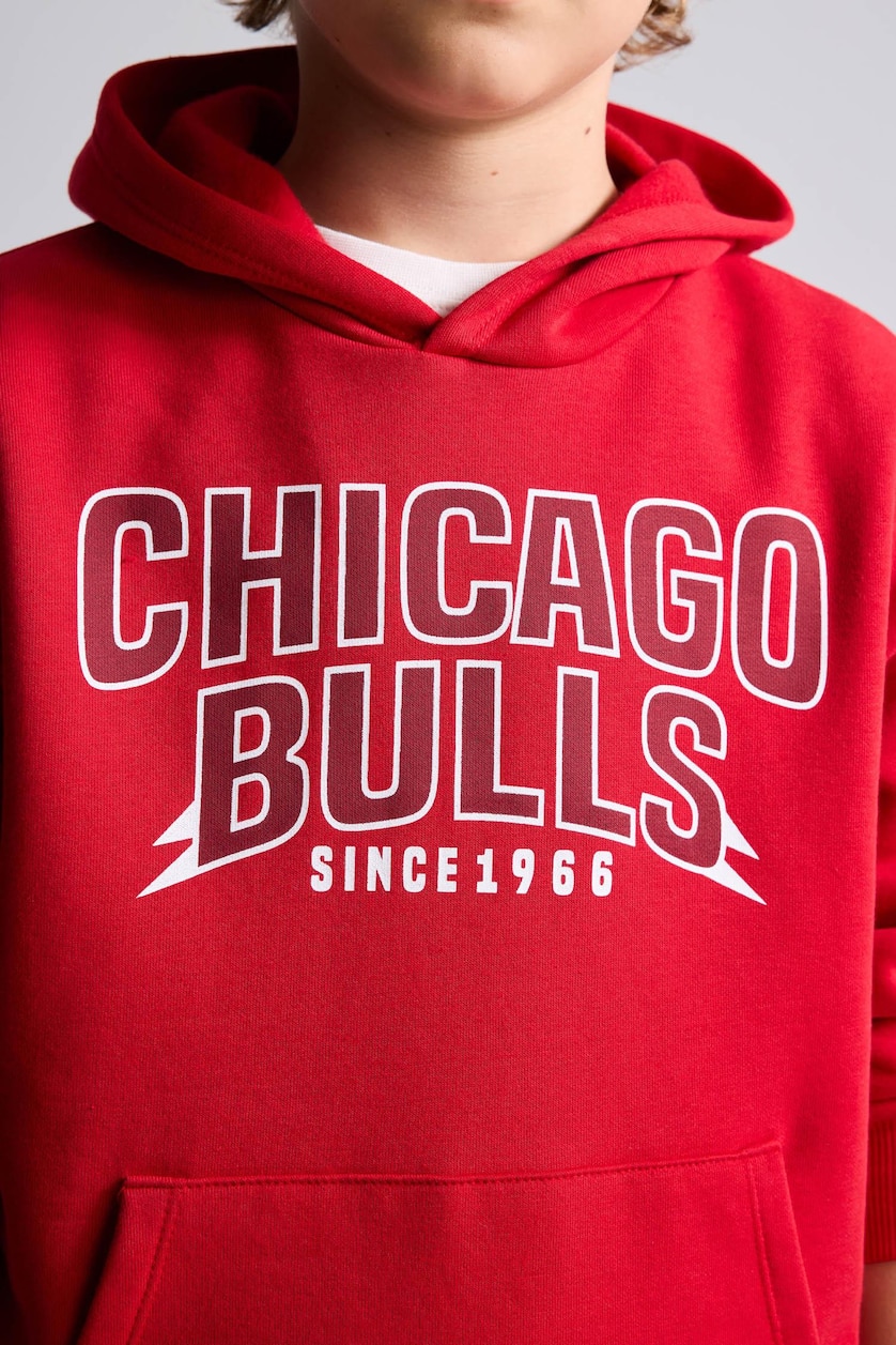 BOYS & TEENS Red Regular Fit Chicago Bulls Licensed Hooded Sweatshirt