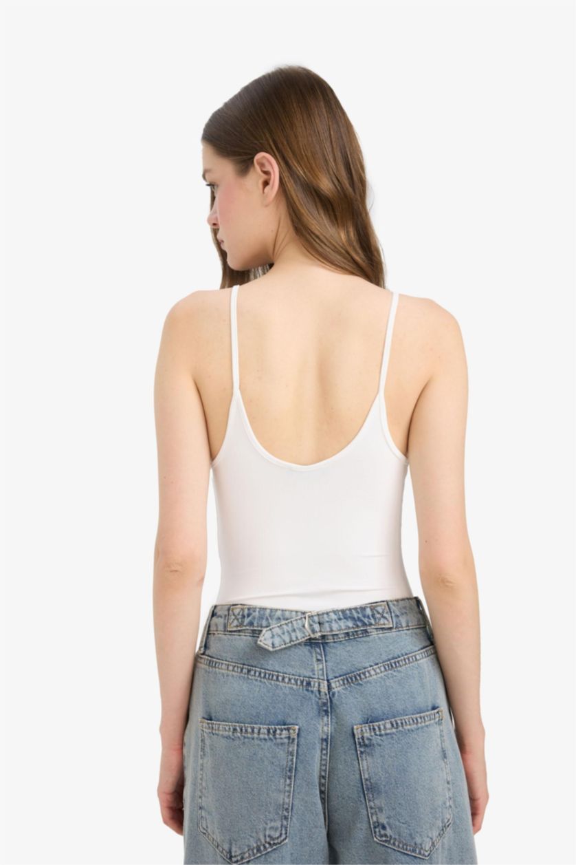 Kadın Kırık Beyaz Basic Düz Askılı Beyaz Body