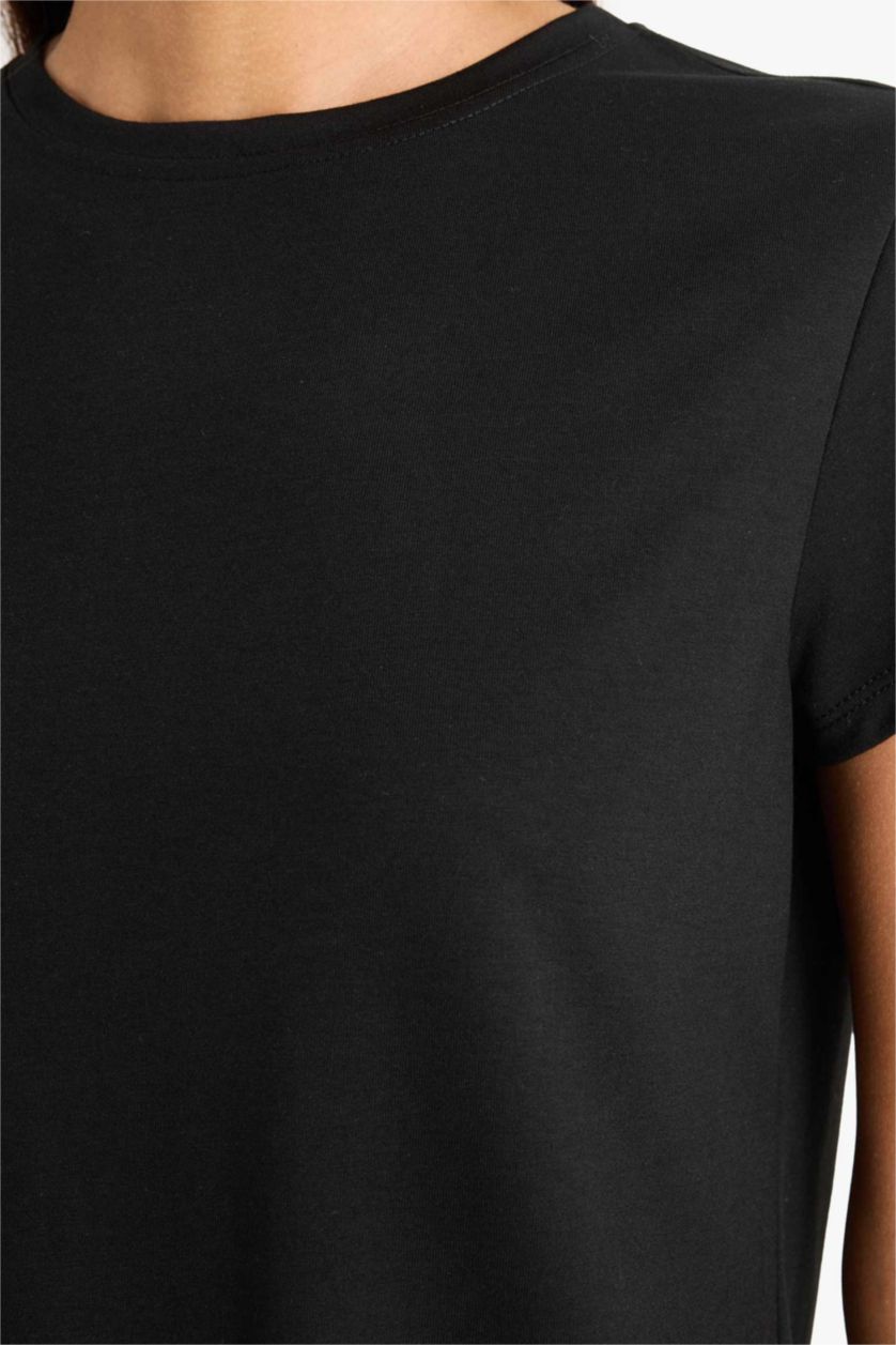 Kadın Siyah Regular Fıt Bisiklet Yaka Basıc Düz Kısa Kollu Tişört