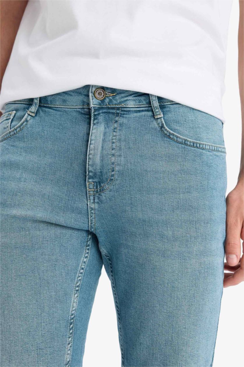 Erkek Açık Yeşil Slim Fit Dar Kesim Jean Bermuda Şort