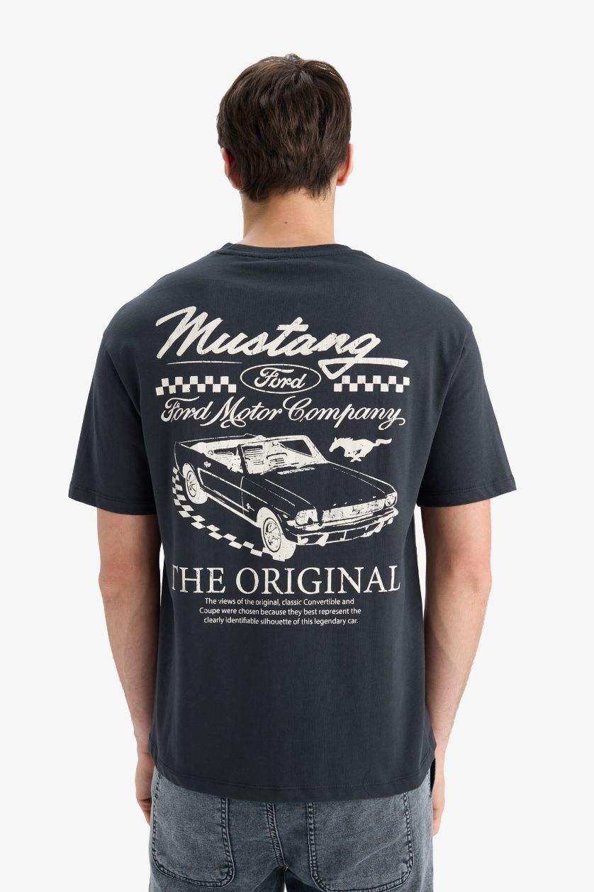 Erkek Koyu Antrasit %100 Pamuk Ford Motor Company Boxy Fit Bisiklet Yaka Sırt Baskılı Kısa Kollu Tişört