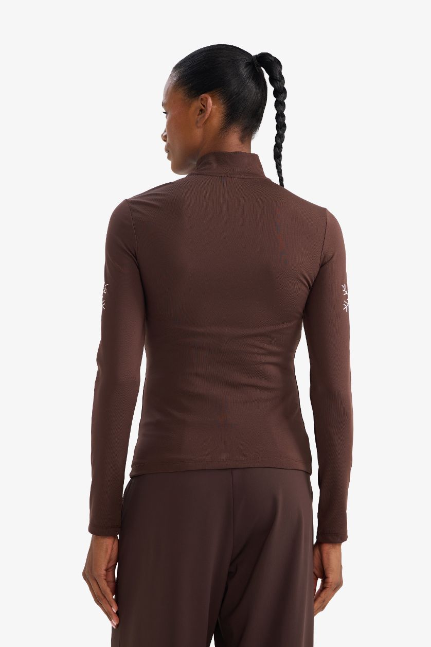 Woman Brown Slim Fit Stand Collar Fleece Lined Sports T-Shirt