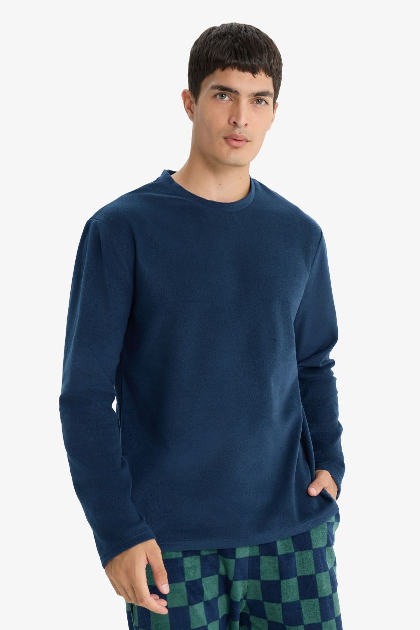 Man NAVY 2 Piece Pyjama Set with Long Sleeve Top and Plaid Pants