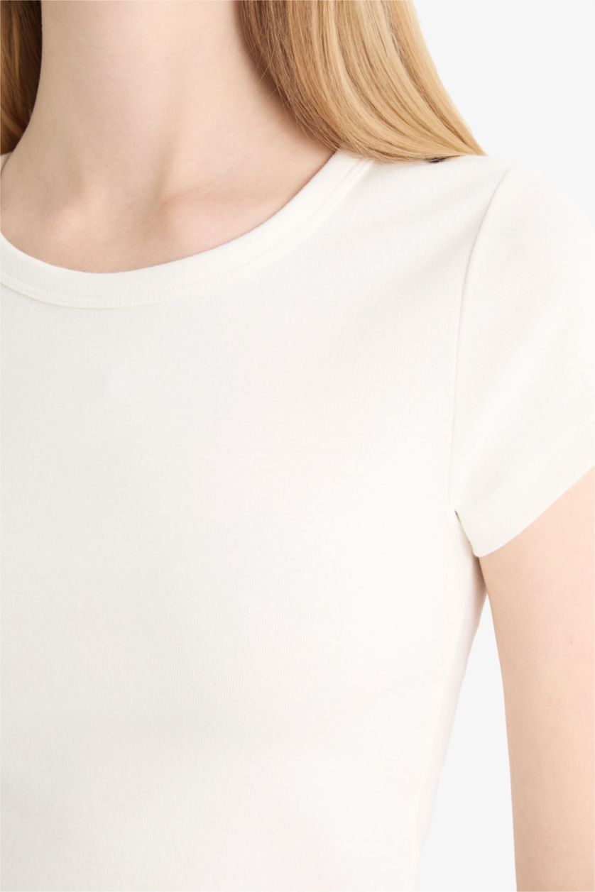 Kadın Kırık Beyaz Coool Fitted Basic Düz Ribana Kısa Kollu Tişört