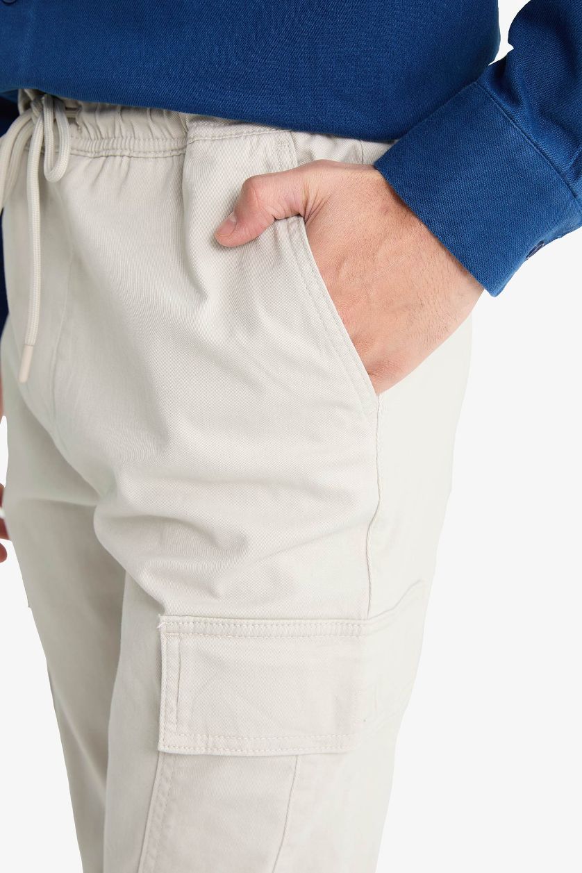 Erkek Taş Regular Fit Beli Bağcıklı Kargo Cepli Jogger Pantolon