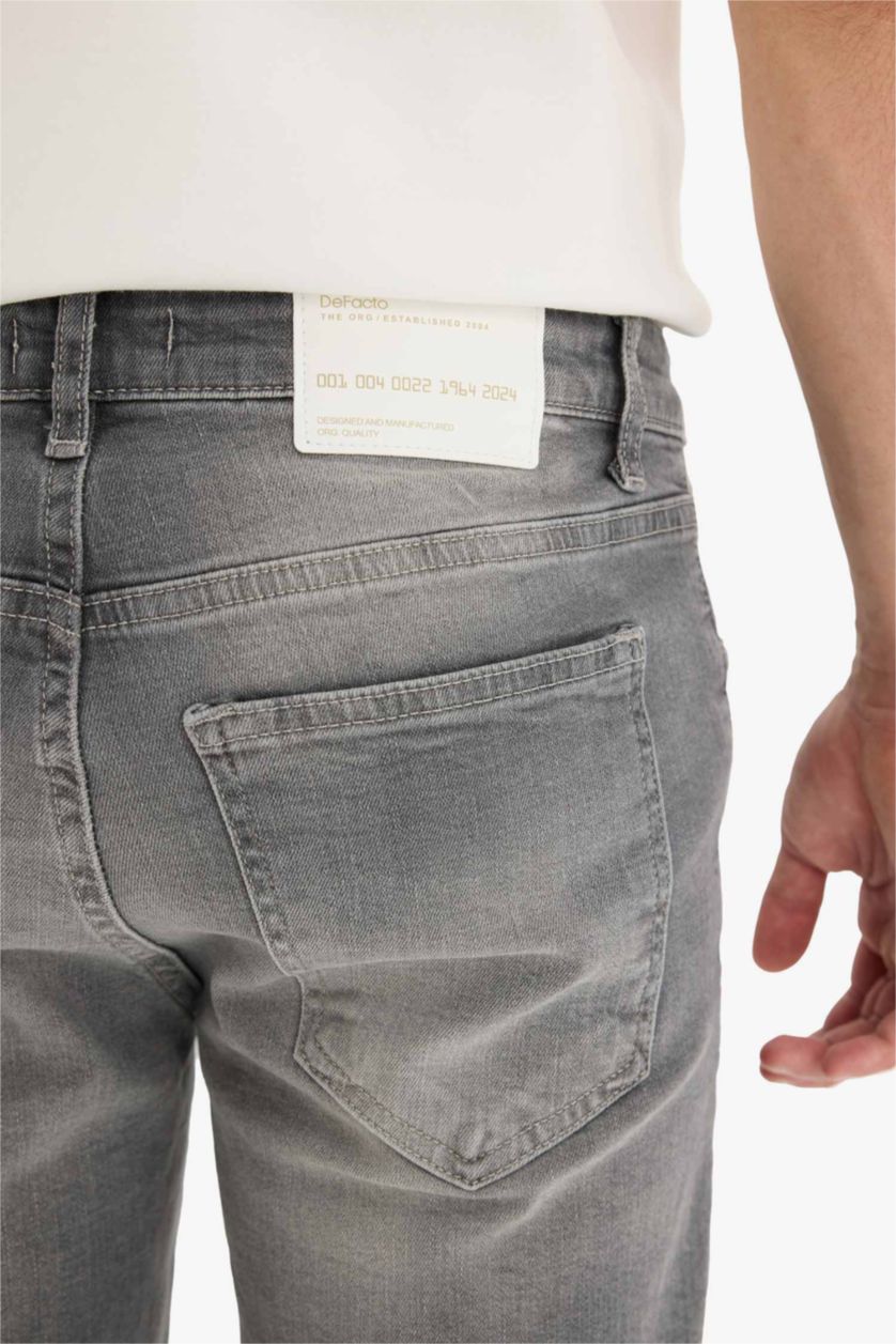 Erkek Açık Gri Slim Fit Dar Kesim Jean Bermuda Şort