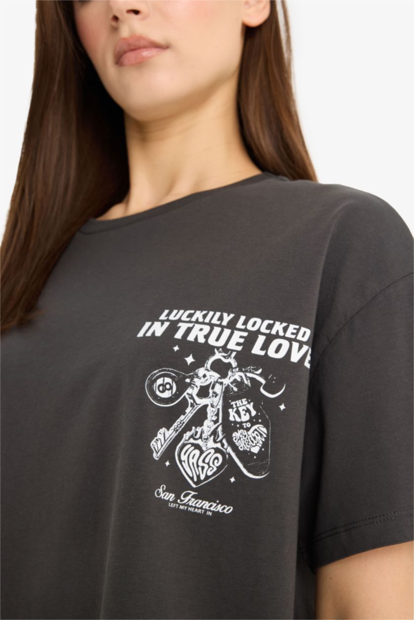 Kadın Antrasit Oversize Geniş Kalıp Bisiklet Yaka Sırt Baskılı Kısa Kollu Tişört