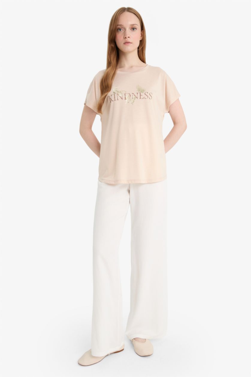 نساء بيج Regular Fit Crew Neck Printed T-Shirt