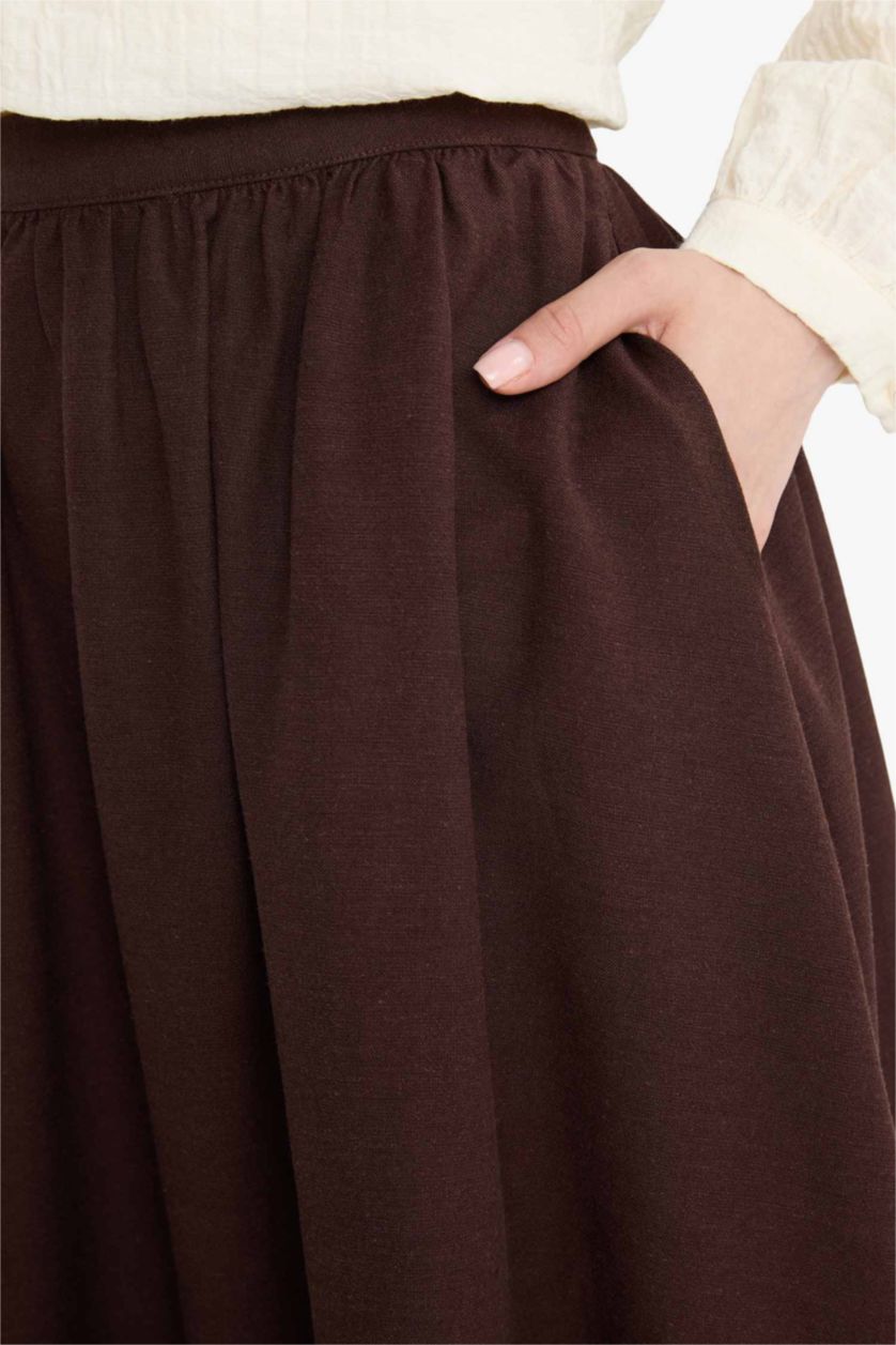 Woman Brown Pleat Linen Blended Maxi Skirt