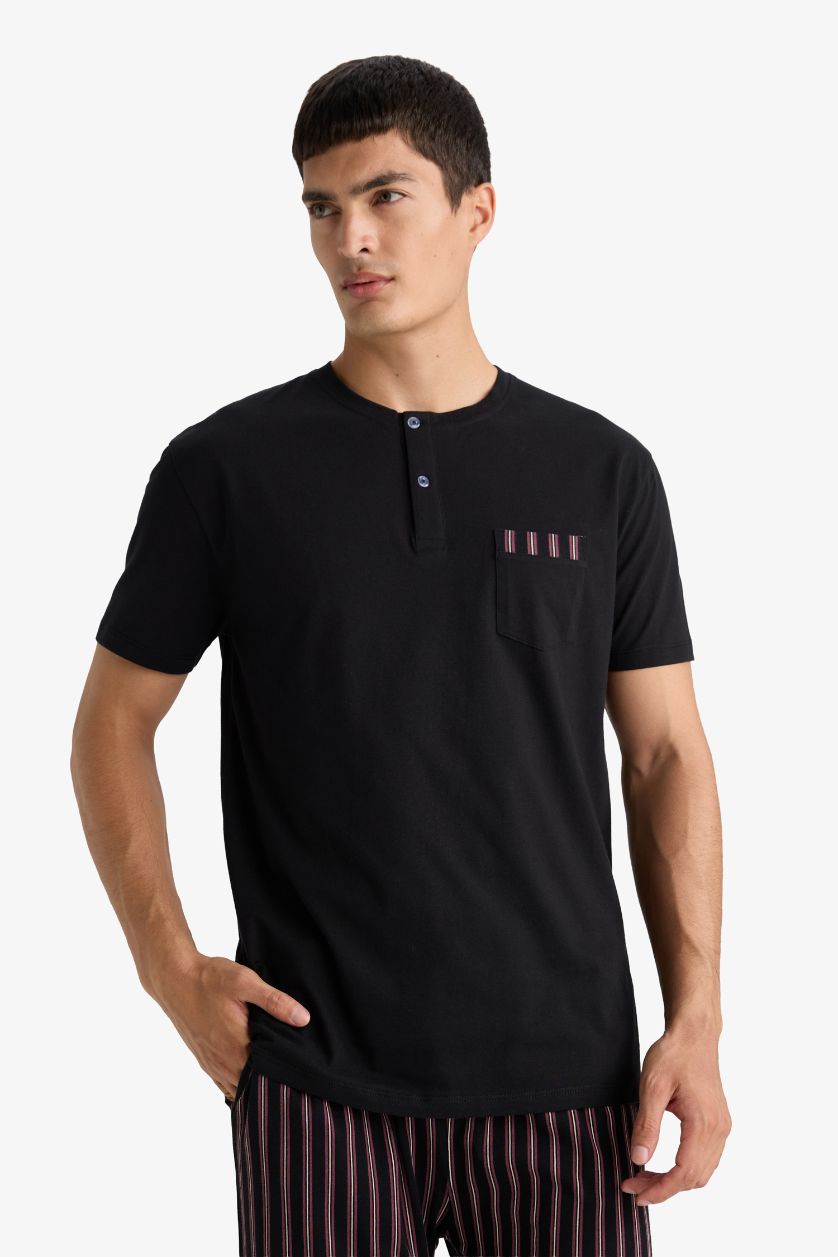 Man Black Regular Fit Striped Short Sleeve 2 Piece Set