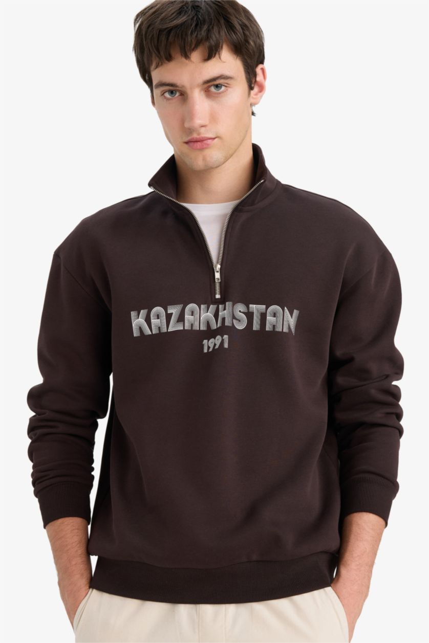 Ерлер Қоңыр бокси фит орташа биік жаға Свитер