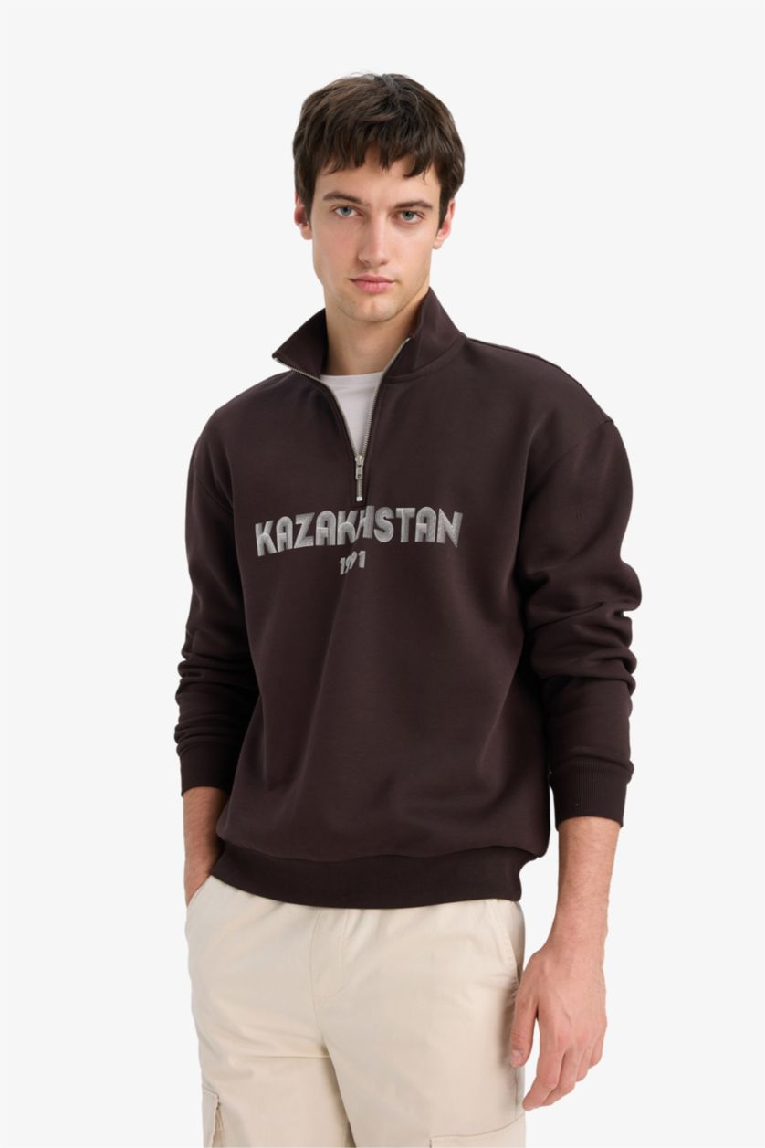 Ерлер Қоңыр бокси фит орташа биік жаға Свитер