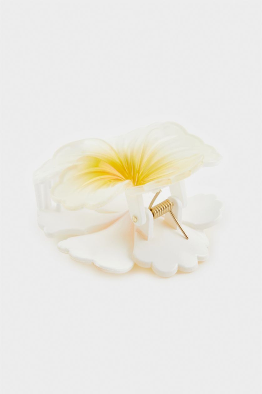 WOMAN White Woman White Lotus Latch Clasp