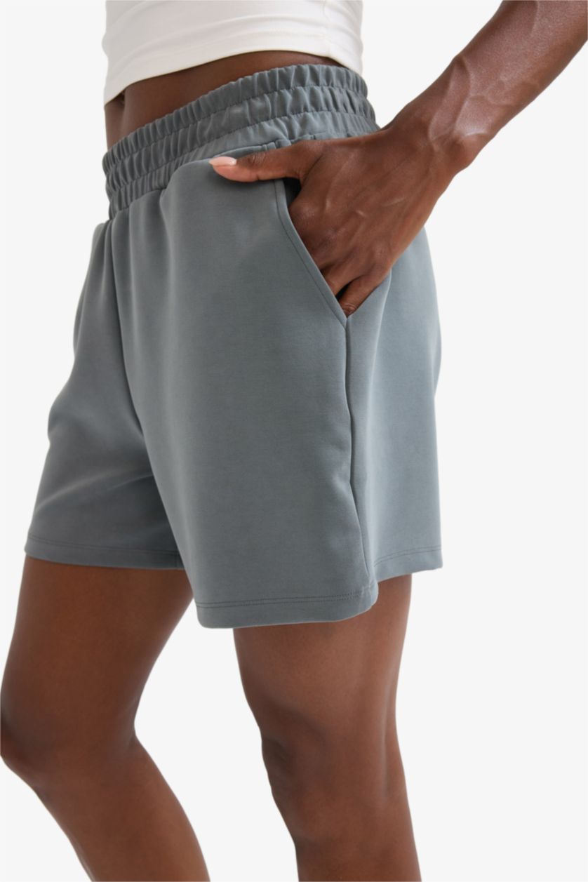 Kadın Koyu Gri Standart Fit Kısa Paça Modal Şort