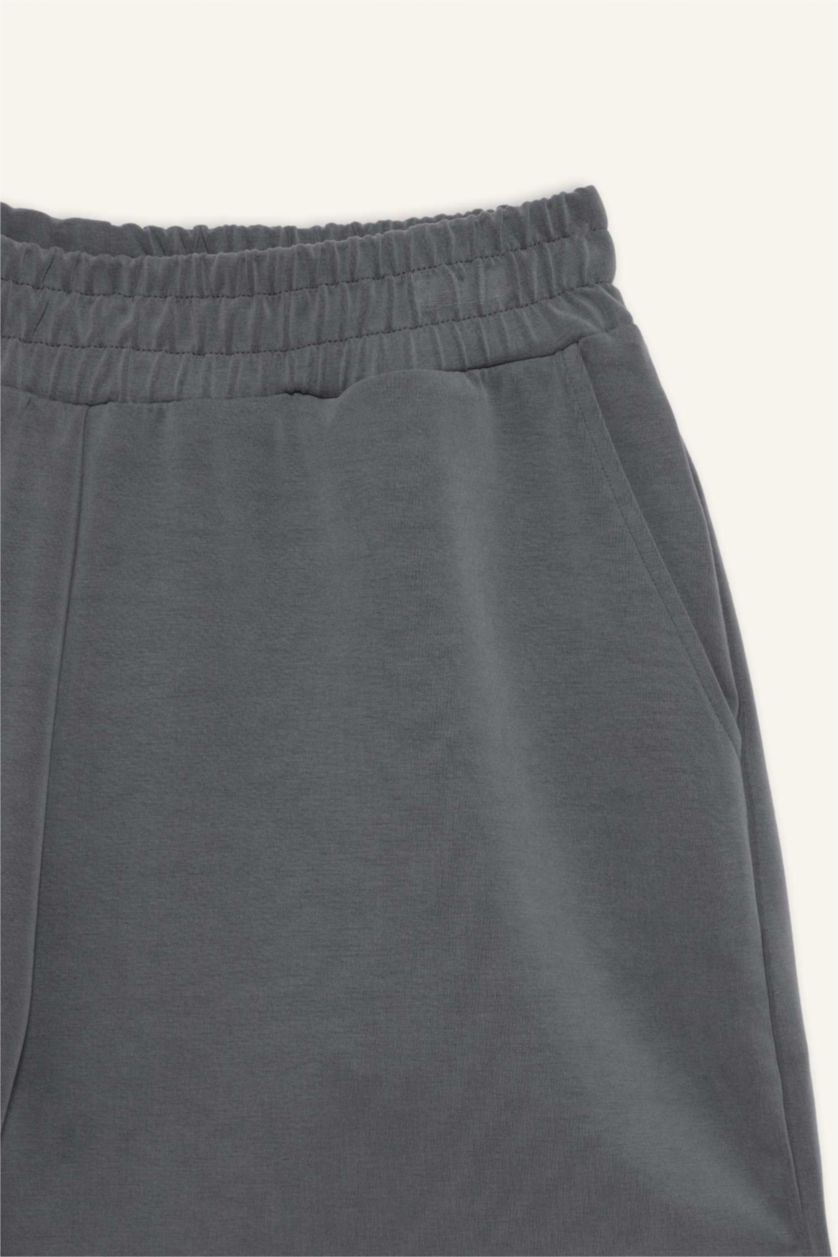 Kadın Koyu Gri Standart Fit Kısa Paça Modal Şort