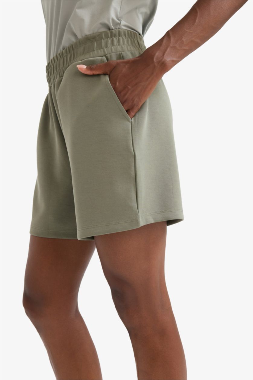 Kadın Haki Standart Fit Kısa Paça Modal Şort