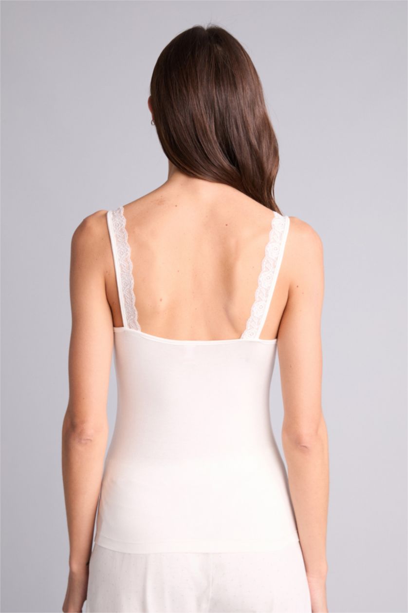 Kadın Kırık Beyaz Atlet