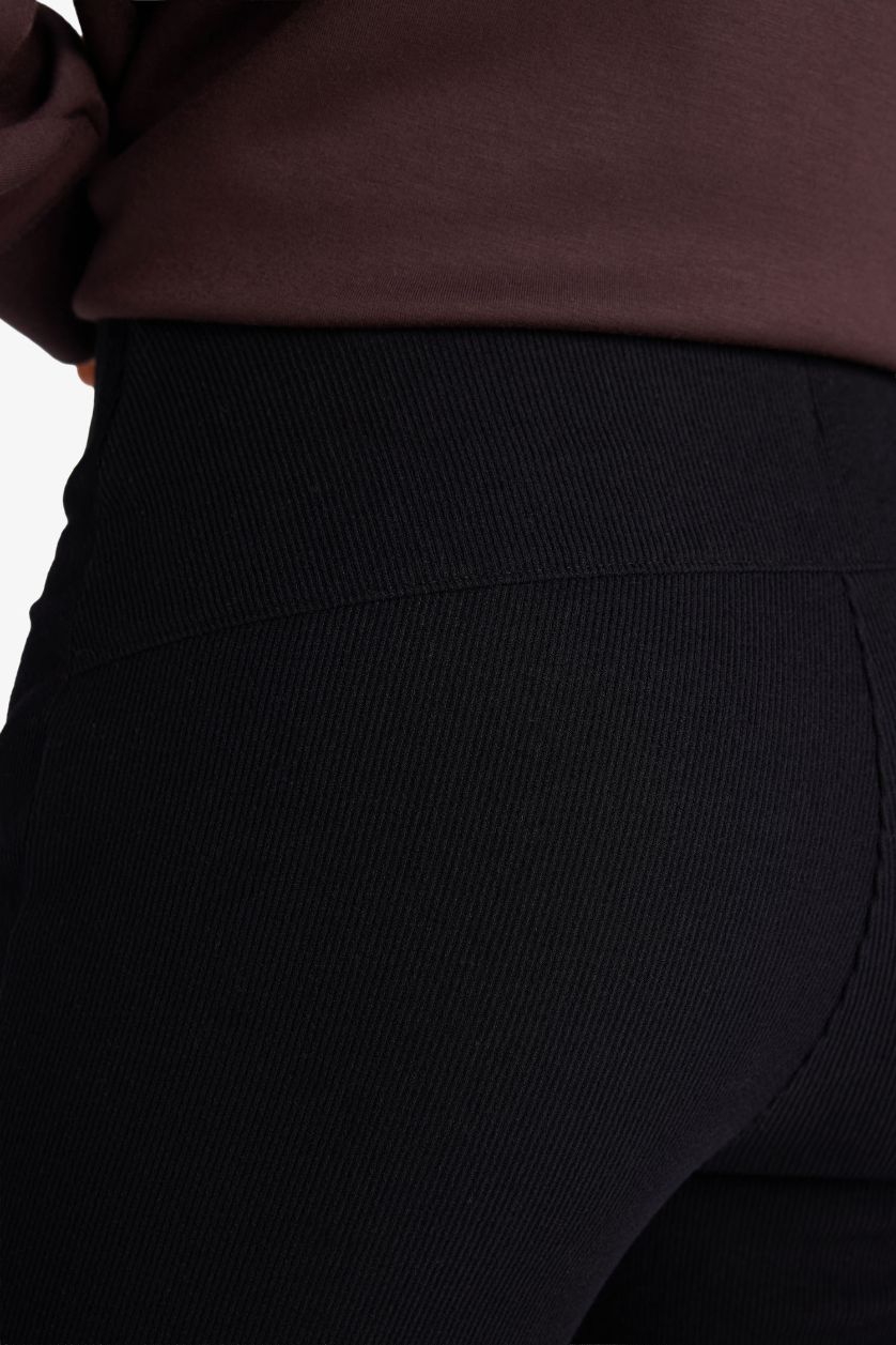 حريمي أسود بنطلون رياضي فلير فيت مضلع برجل واسع وخصر عالي من DeFactoFit