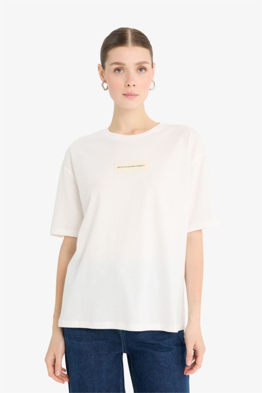 نساء بيج فاتح Relax Fit Crew Neck Applique Printed Cotton T-Shirt