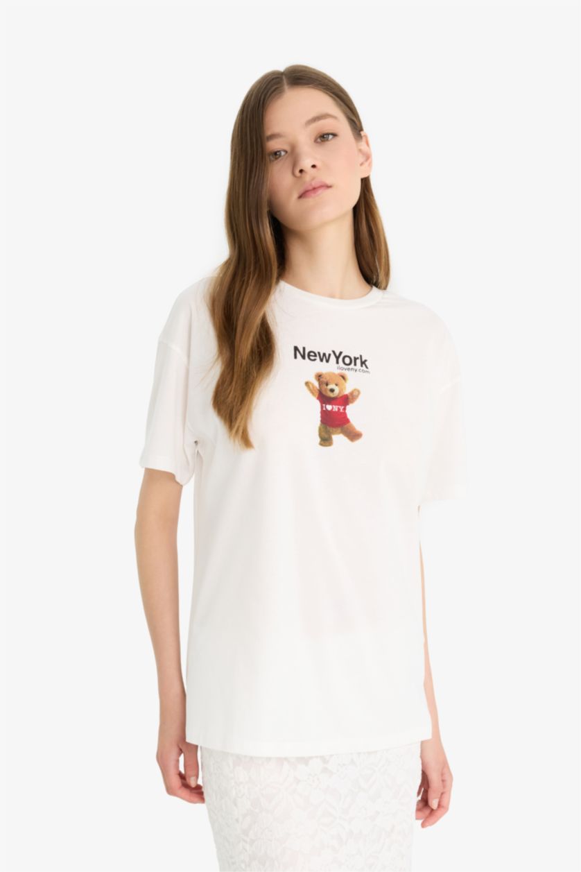 Kadın Kırık Beyaz I Love NY Oversize Geniş Kalıp Bisiklet Yaka Sırt Baskılı Kısa Kollu Tişört