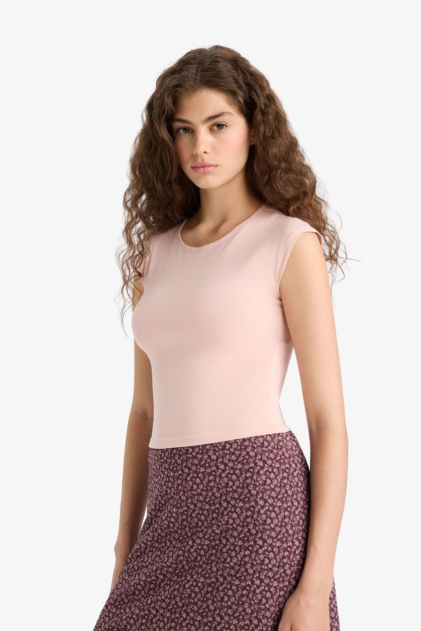 Kadın Gülkurusu Fitted Yuvarlak Yaka Basic Düz Kısa Kollu Tişört