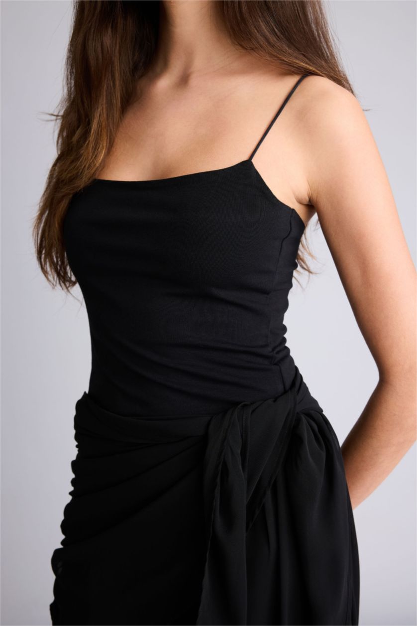 حريمي أسود تانك توب سليم فيت بحمالات