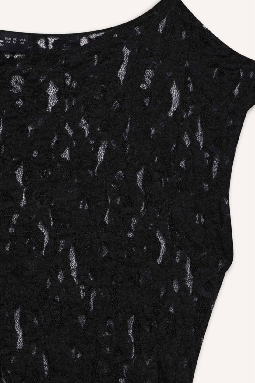 Woman Black Fitted Round Neck Lace Short Sleeve Blouse