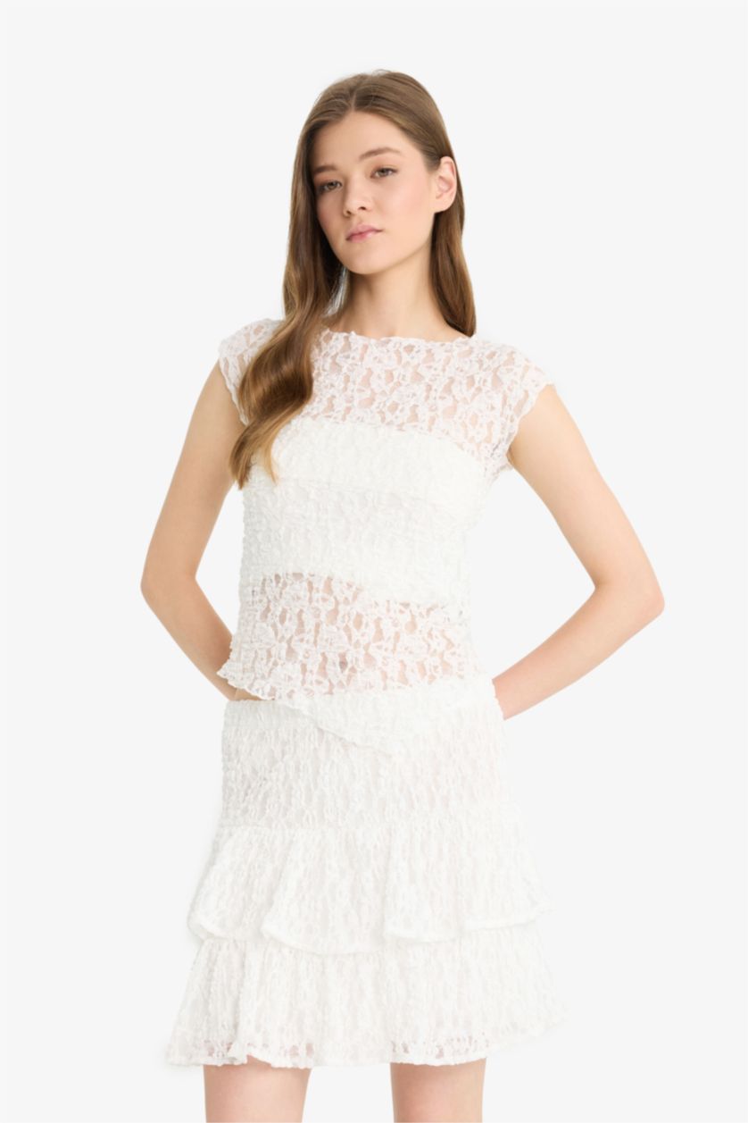 نساء اوف وايت تيشيرت نص ردن دانتيل سليم فيت