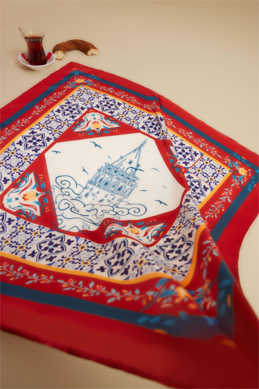 Kadın Kırmızı Kadın Galata Temalı Fular