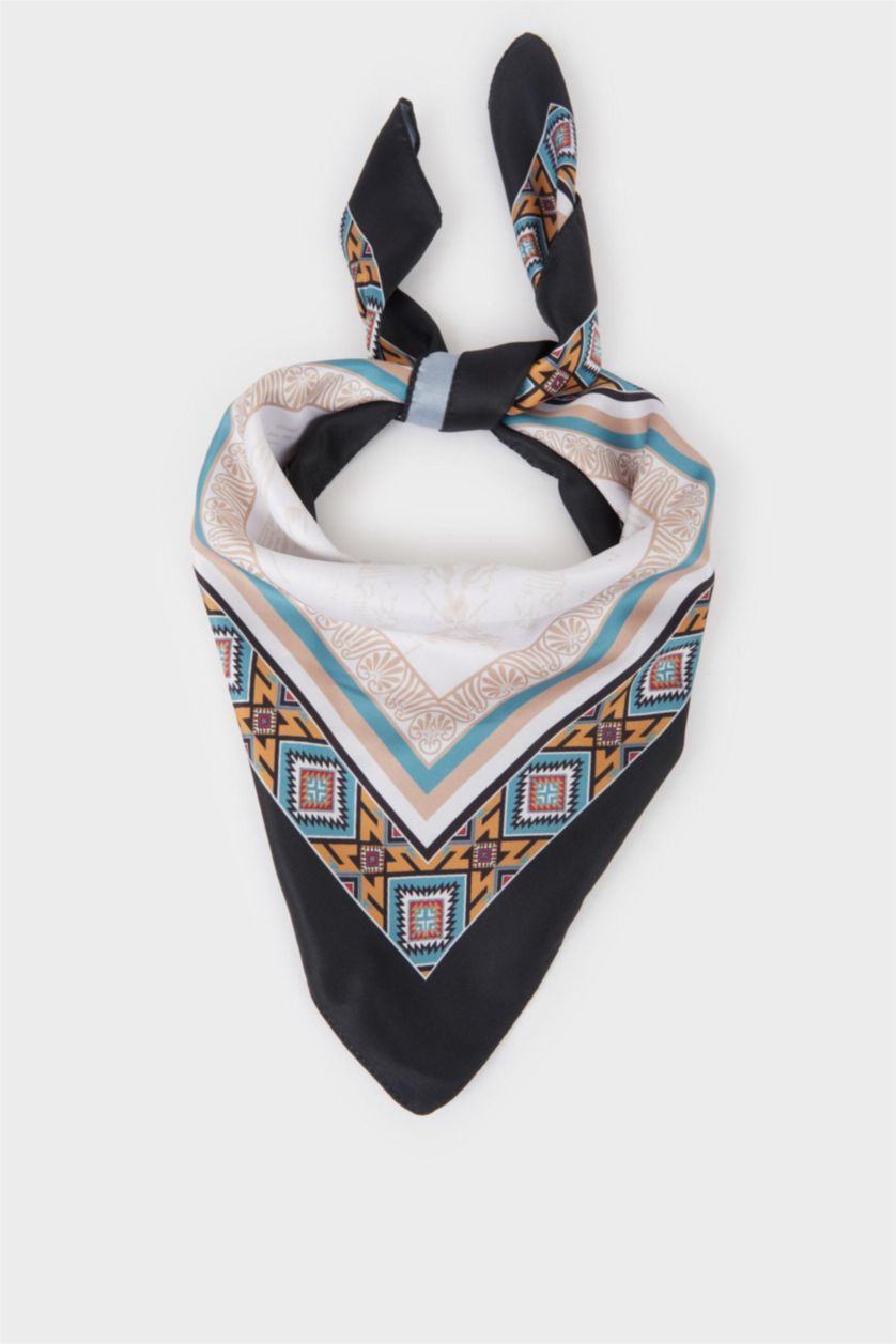 Kadın Kahve Kadın Zeugma Temalı Fular